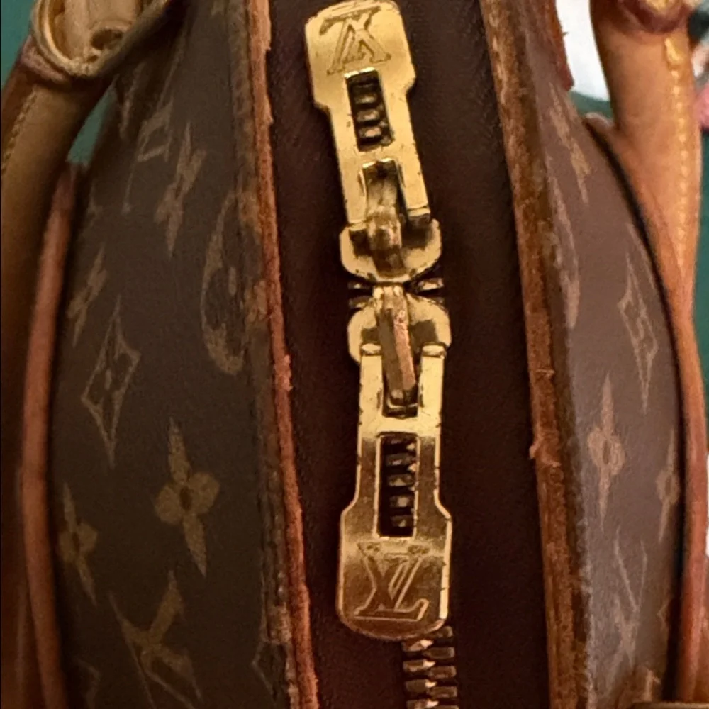 Louis Vuitton Monogram Canvas Ellipse PM w/COA. EUC. - Picture 6 of 7